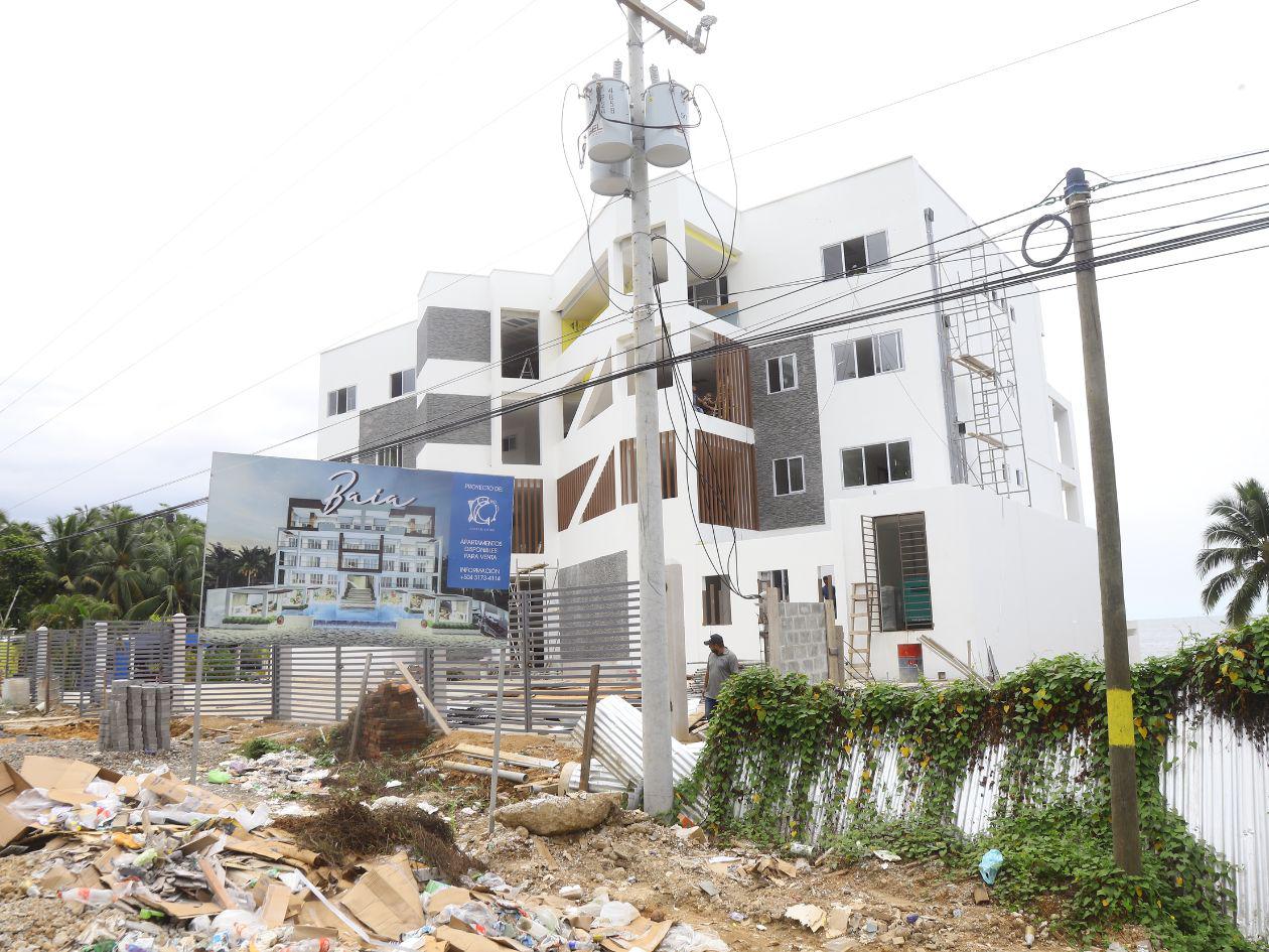 Baia es uno de los nuevos condominios en construcción cerca de río Coto.