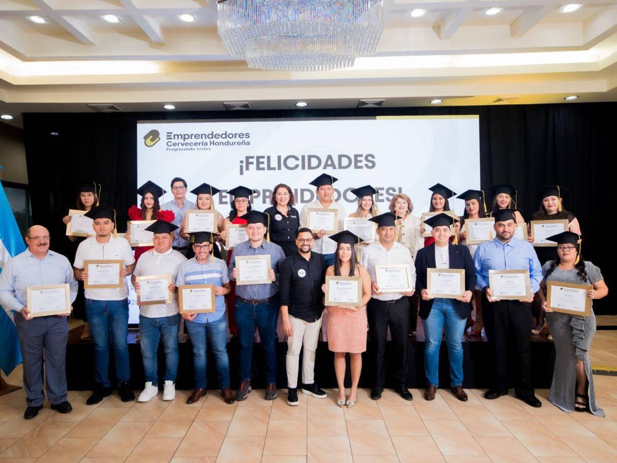 Cervecería Hondureña gradúa a emprendedores con certificación del Tec de Monterrey