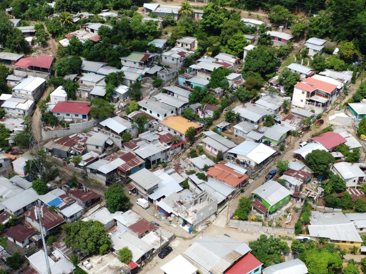 En Honduras no solo hay necesidad de nuevos desarrollos de vivienda social, muchas viviendas construidas carecen de condiciones dignas, por lo que también requieren de financiamientos para ampliación y mejoras.