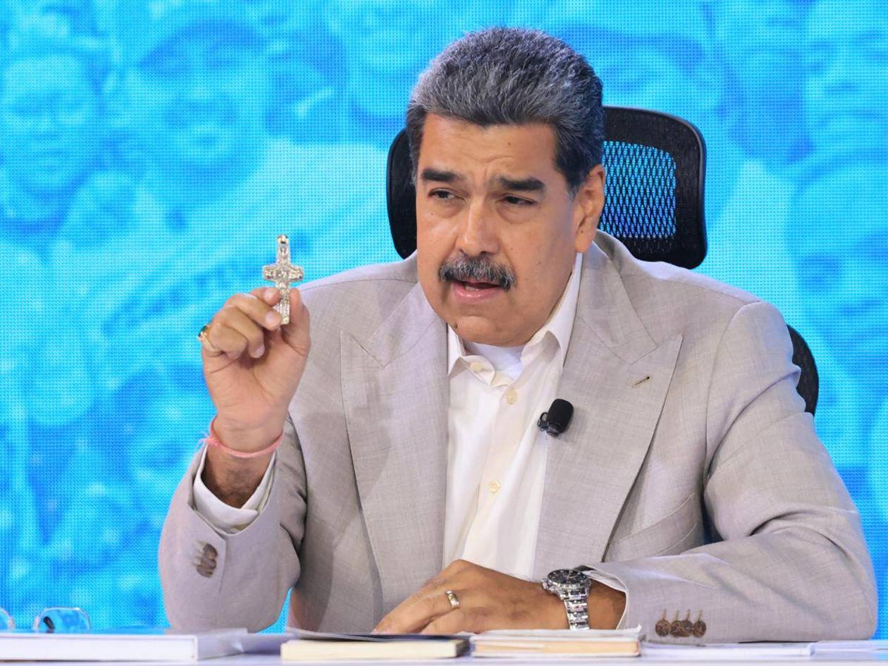 EEUU tiene pruebas de vínculos de Maduro con narcoterrorismo, afirma Uribe