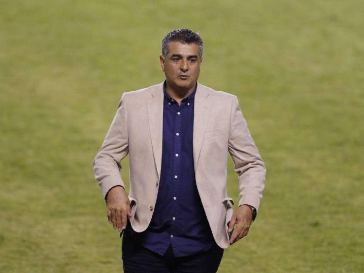 Circula como actual una publicación de 2022 de la FFH sobre la llegada de Diego Vázquez a la H