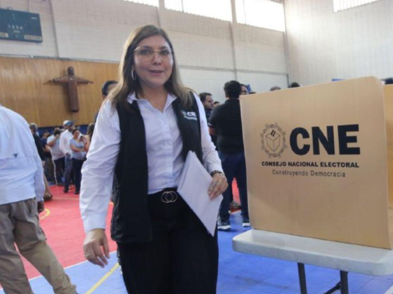 Ana Hall solicita resguardar material electoral tras llamado de Libre a movilizaciones