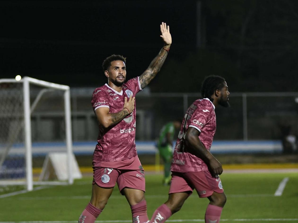 ¡Remontada Épica! Motagua Asedia el Liderato en Catacamas