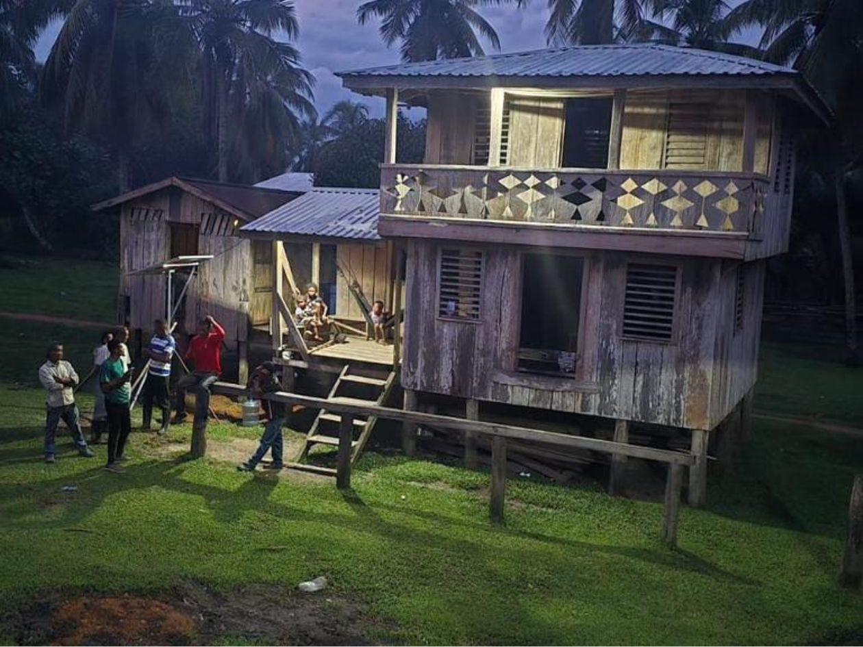 Sirsirtara recibe primeros kits solares del proyecto Yu Raya