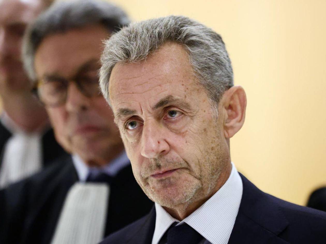 Sarkozy es condenado a 5 años de cárcel en Francia