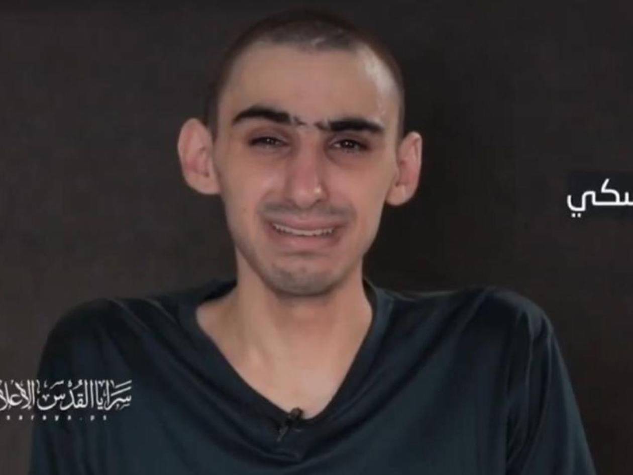 No hay nada de comer, dice rehén israelí en nuevo video de Hamás