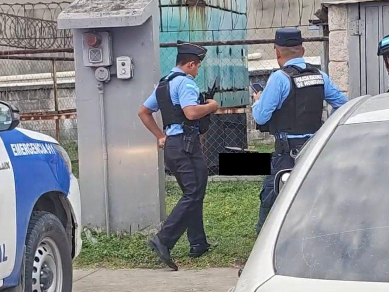 Ultiman a guardia de seguridad en una gasolinera de SPS