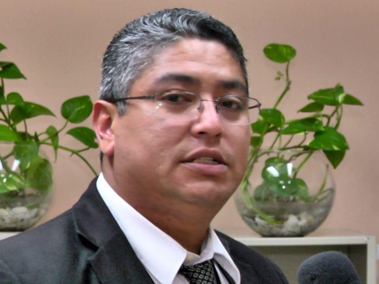 Juez que lleva caso de Romeo Vásquez es suspendido por irregularidades