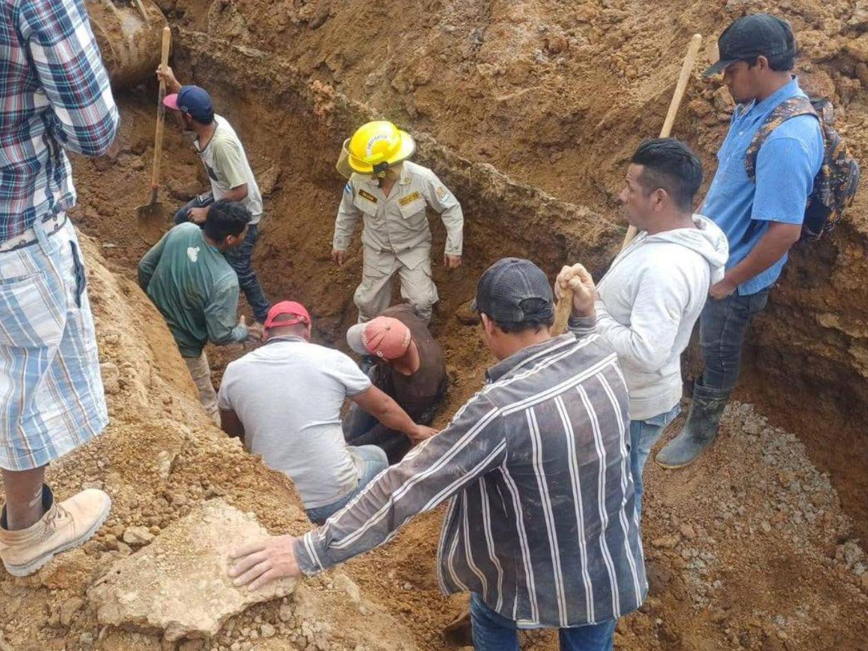 Hombre fallece soterrado durante excavación en Intibucá