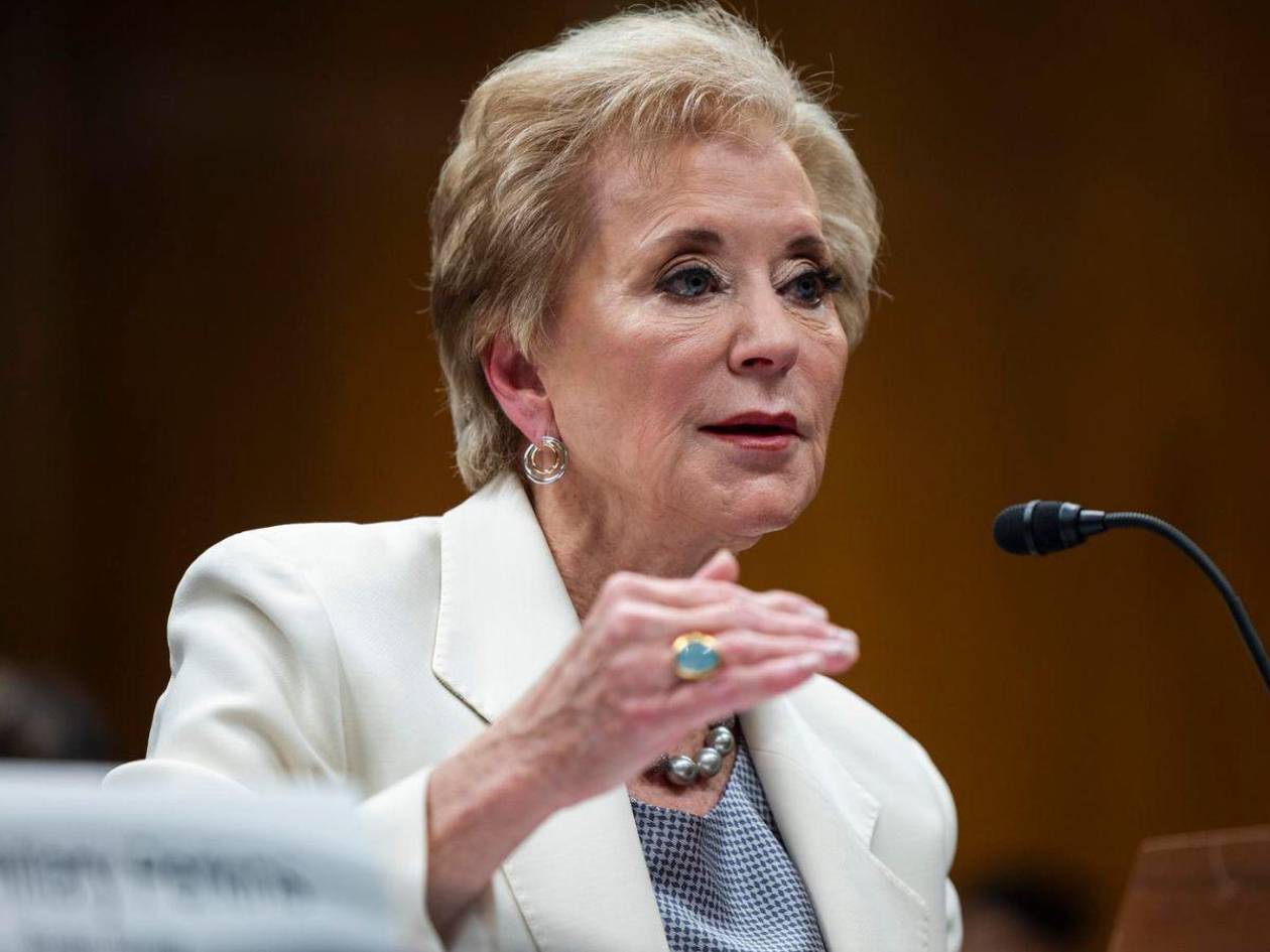 Trump corta ayudas educativas a indocumentados