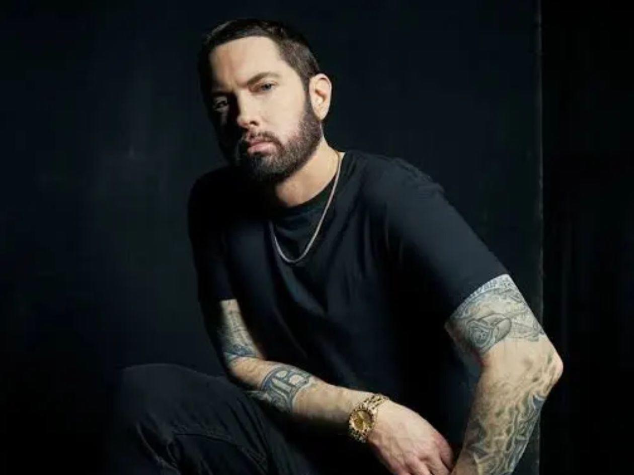 Arrestan a supuesta esposa de Eminem tras escándalo en un restaurante