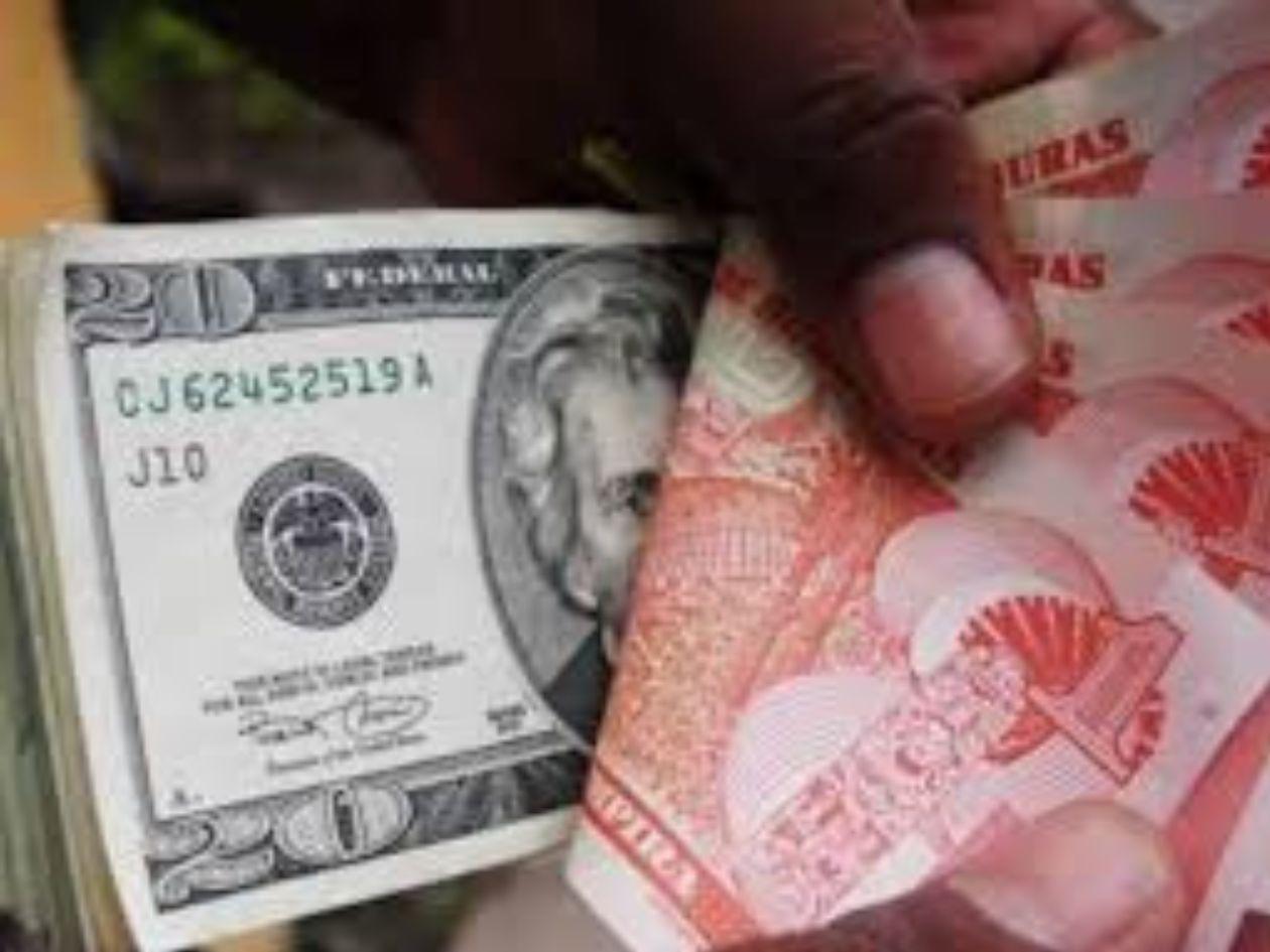 Lempira cerrará abril con la devaluación más alta en 2025