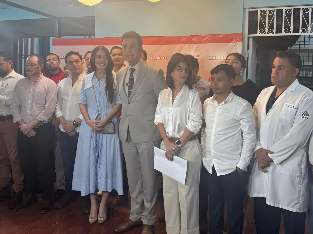 Tres diputados del PSH se unen en coalición al Partido Liberal