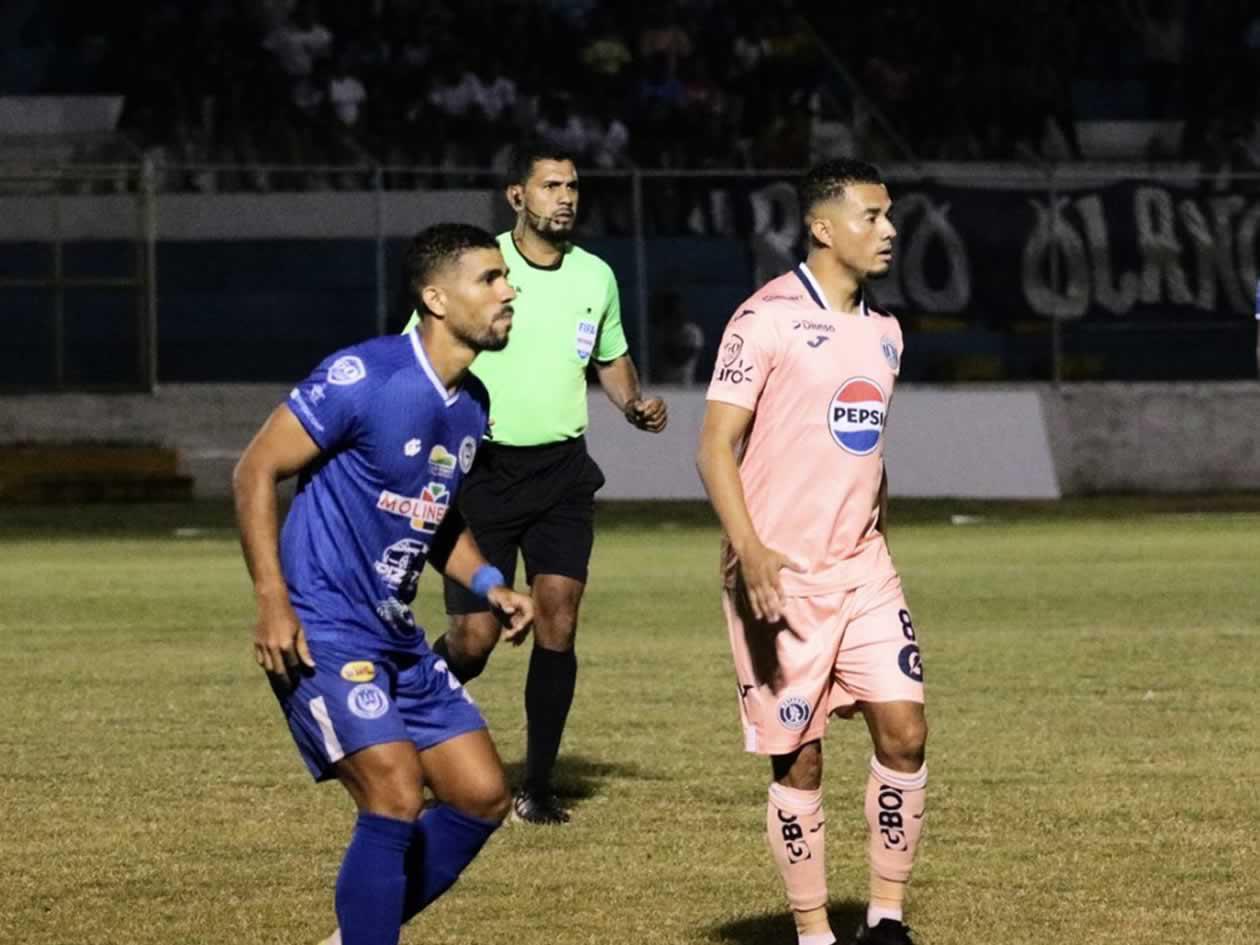 Victoria vs Motagua: el insólito motivo por el que se atrasó el inicio del partido