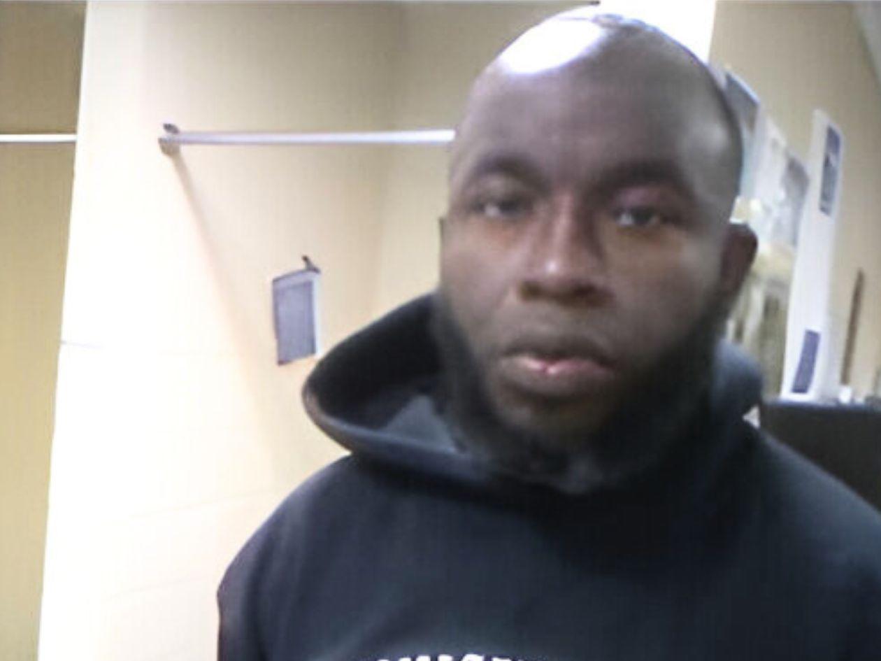 Capturan a hondureño acusado de robo contra anciano discapacitado en Boston