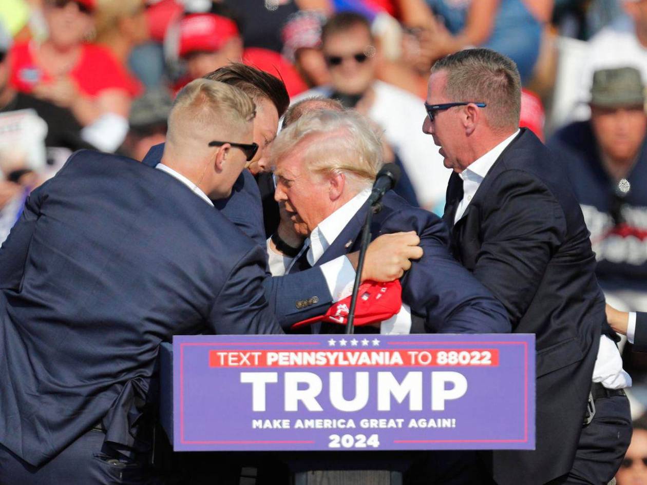 Trump se dice satisfecho con investigación a un año de atentado en su contra