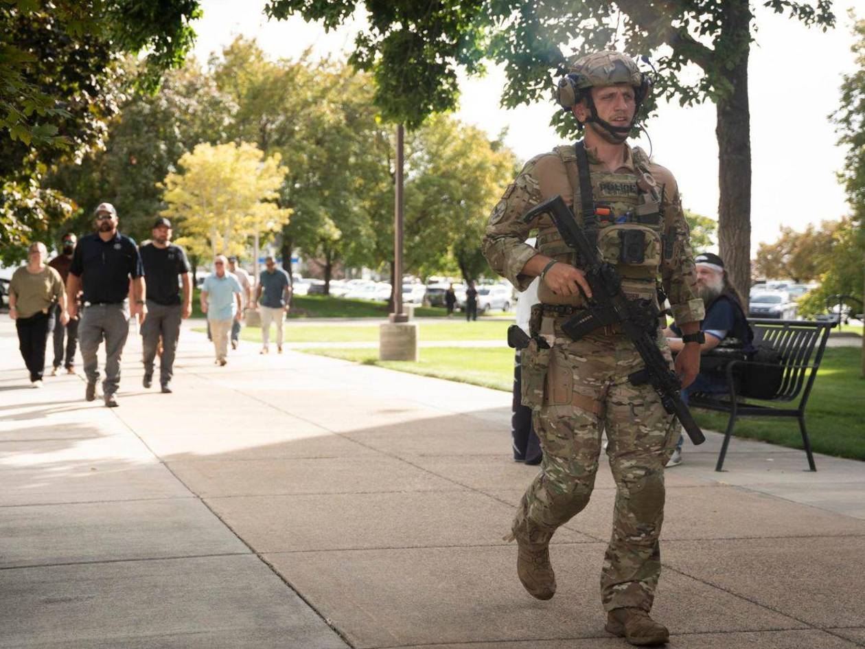 La cacería del asesino de Charlie Kirk continúa en Utah