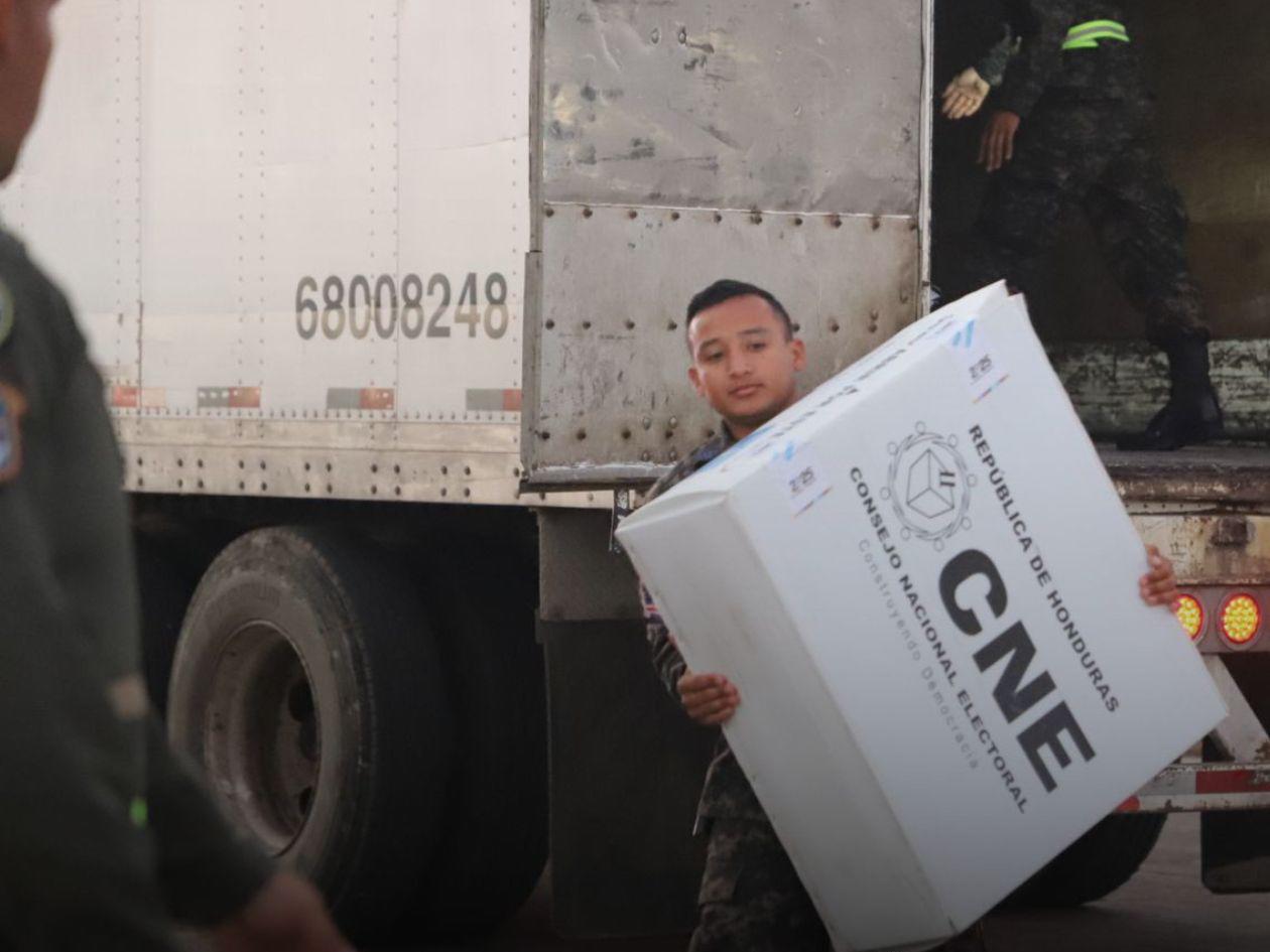 A seis departamentos envían maletas electorales este miércoles