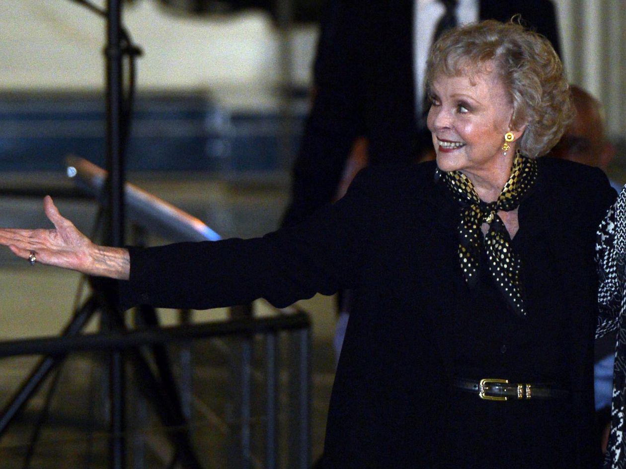 Muere a los 100 años June Lockhart, actriz de ‘Perdidos en el espacio’