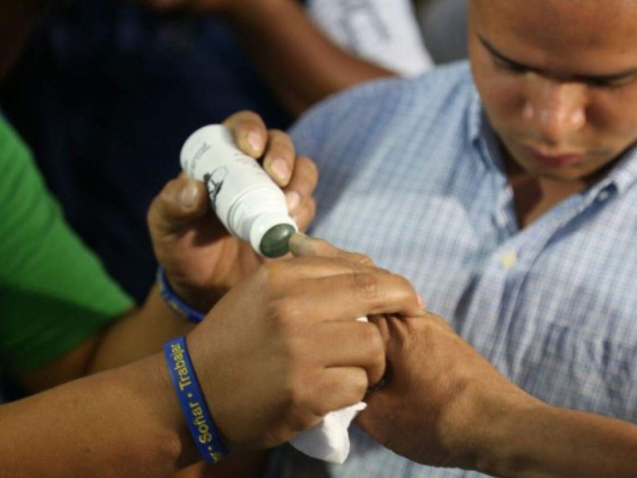 ¿Qué establece la ley sobre la obligatoriedad del voto en Honduras?