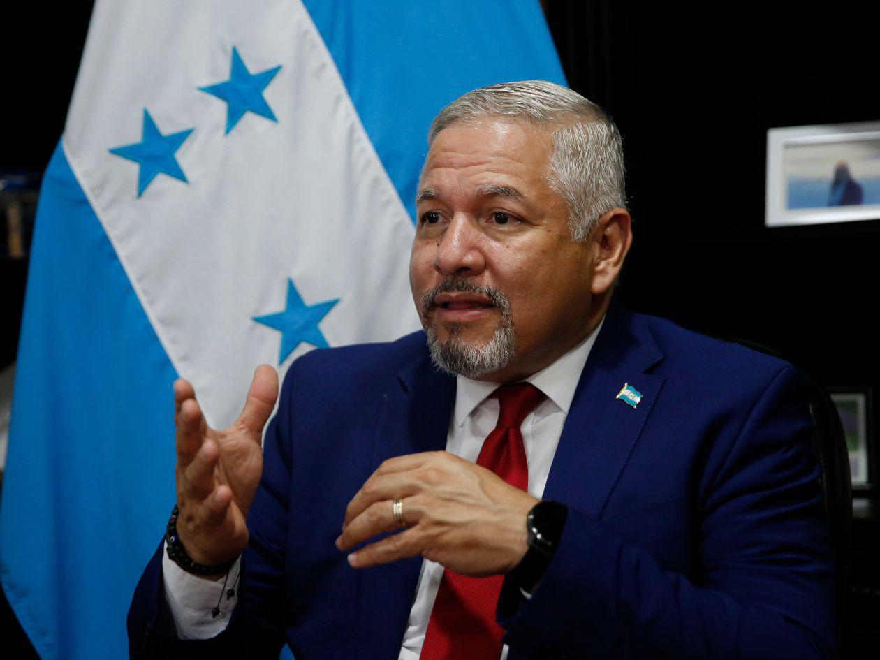 Honduras asegura que tratado de libre comercio con EEUU amerita algunas revisiones