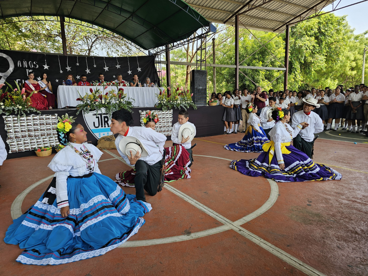 El José Trinidad Reyes celebra 99 años formando líderes