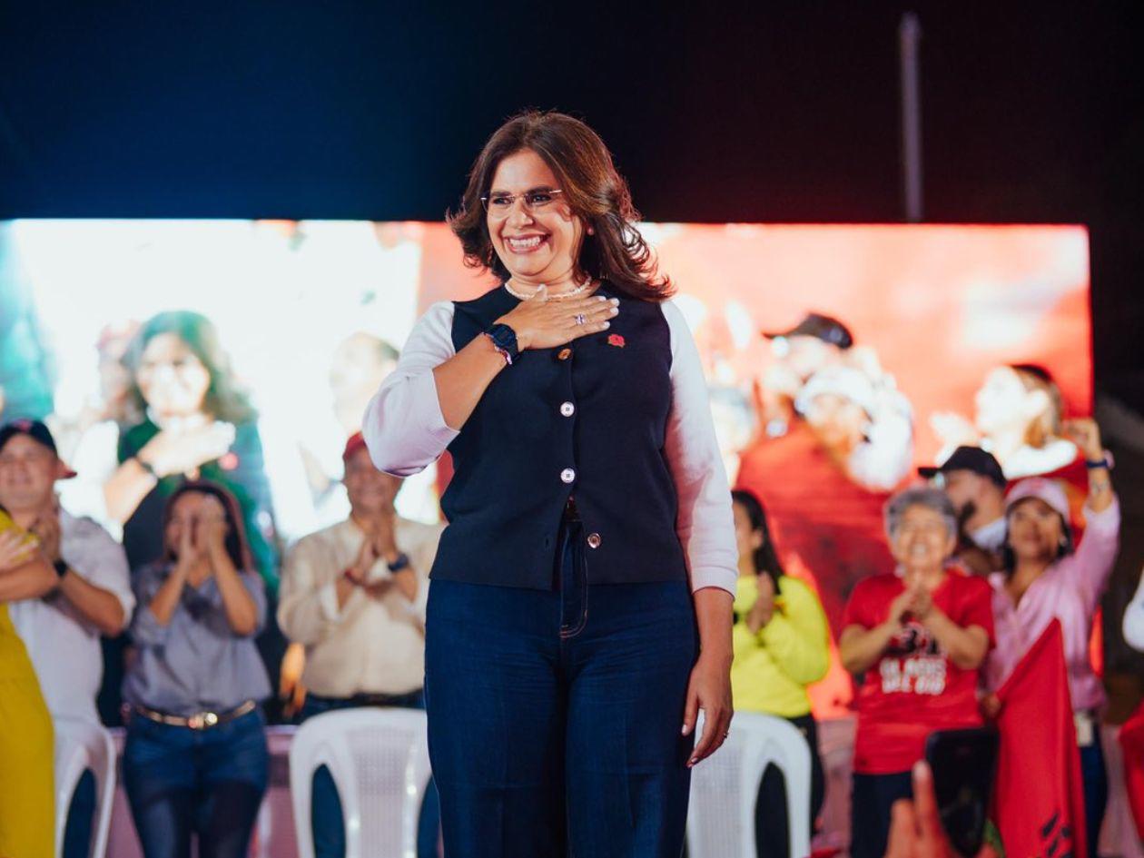 Rixi Moncada amenaza con una Ley Tributaria más dura si gana las elecciones