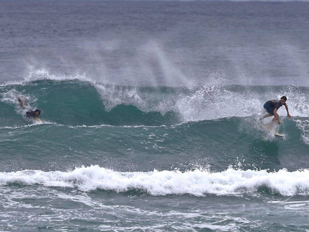 Huracán Erin se aproxima a Carolina del Norte y provoca inundaciones costeras