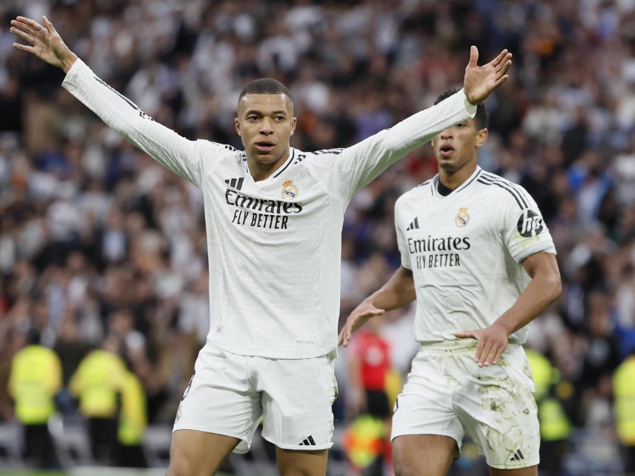 Real Madrid sufre de más, pero vence al Celta con doblete de Mbappé