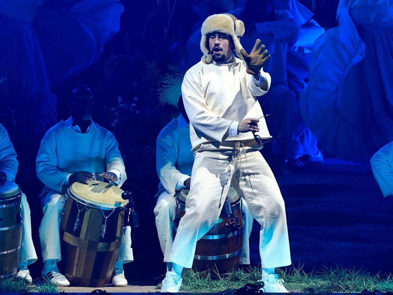 LeBron James y Farruko, entre los invitados a la residencia de Bad Bunny