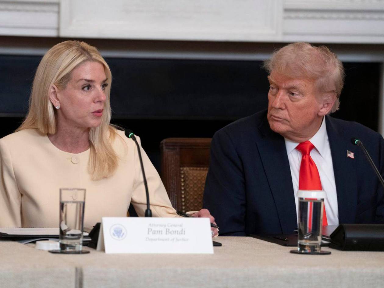 Caso Epstein desata conflicto interno en el gobierno de Trump