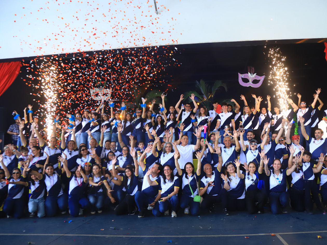 Seniors 2026 de la Western International celebran su entrada