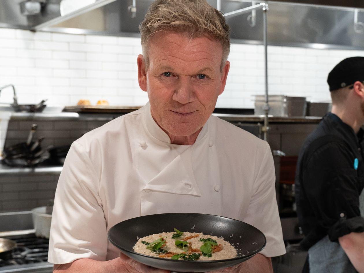 El chef televisivo Gordon Ramsay se somete a una cirugía para eliminar un cáncer de piel