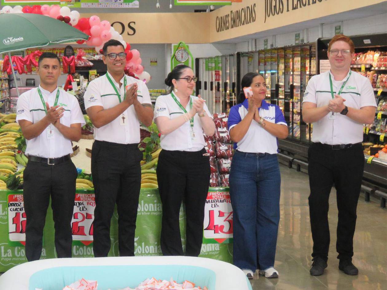 Supermercados La Colonia presenta a los ganadores de su promoción “Gana tu aventura europea”