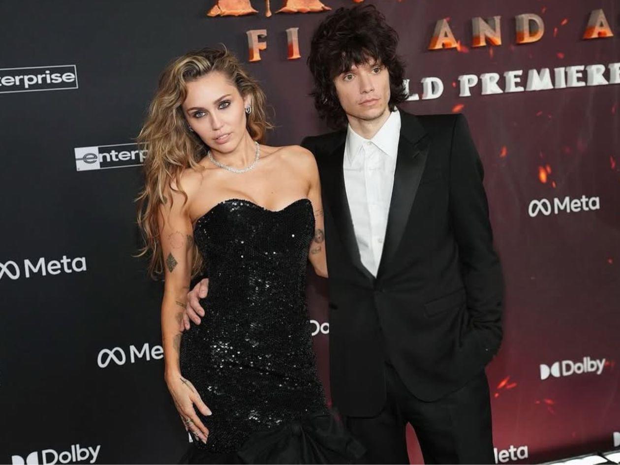 Miley Cyrus se compromete con el músico Maxx Morando