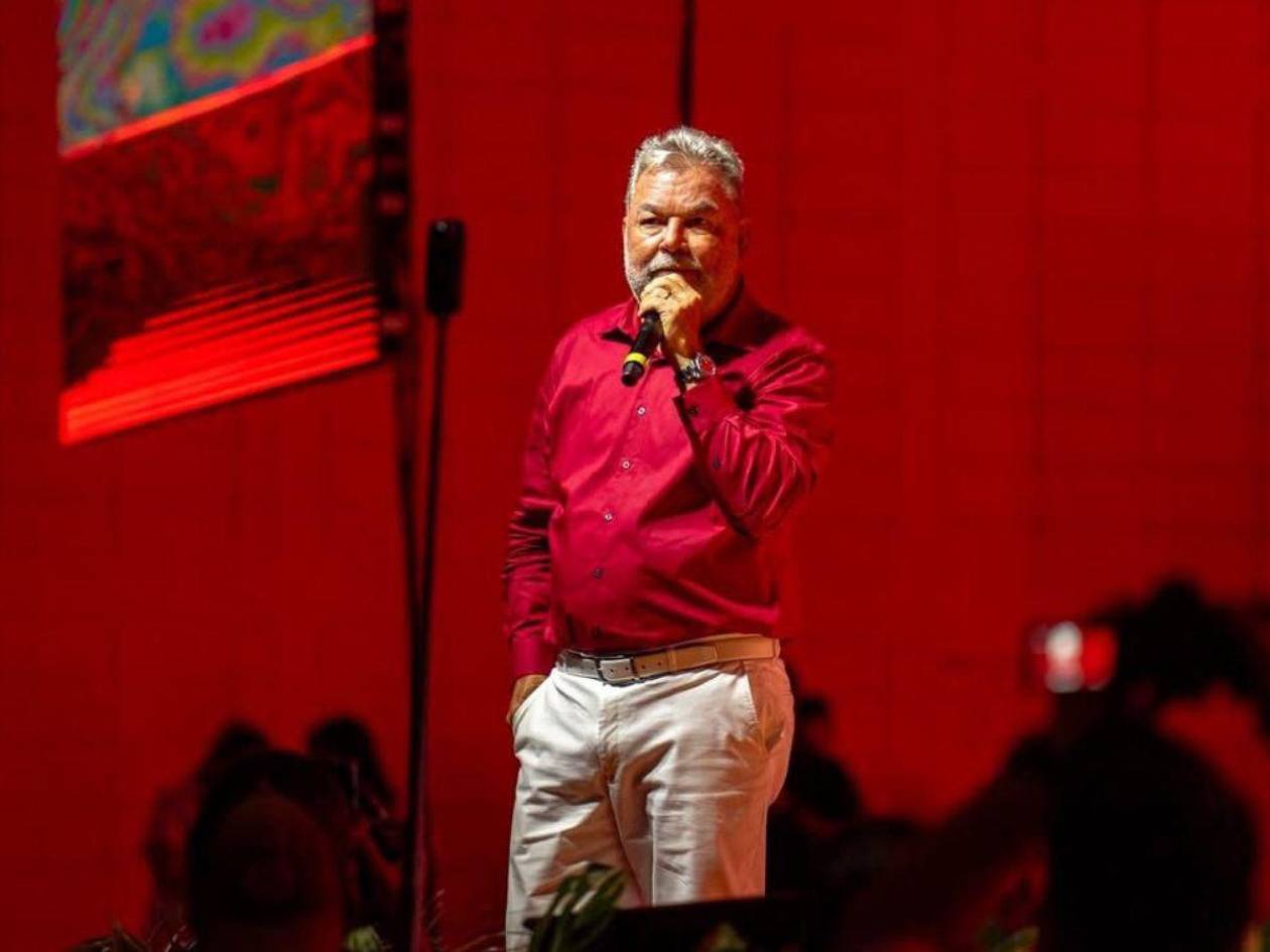 Roberto Contreras llama a votar en paz y respetar resultados electorales