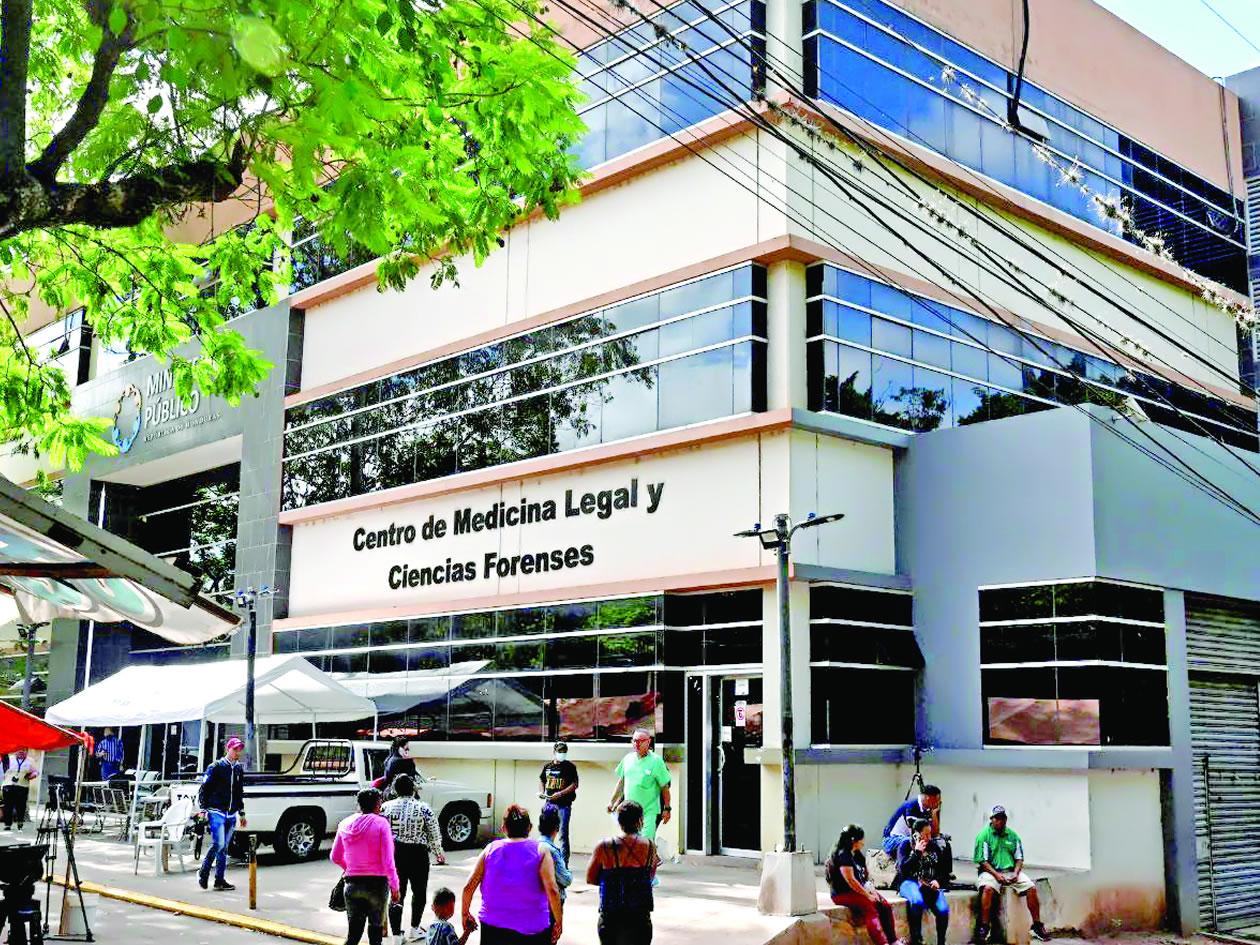 Ultiman a joven deportado cuando visitaba a familiares