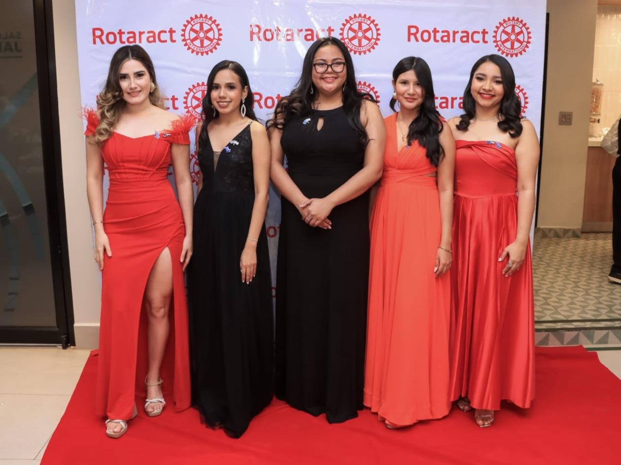 Club Rotaract Usula juramenta a Yosselin Moreno como presidenta 2025-2026
