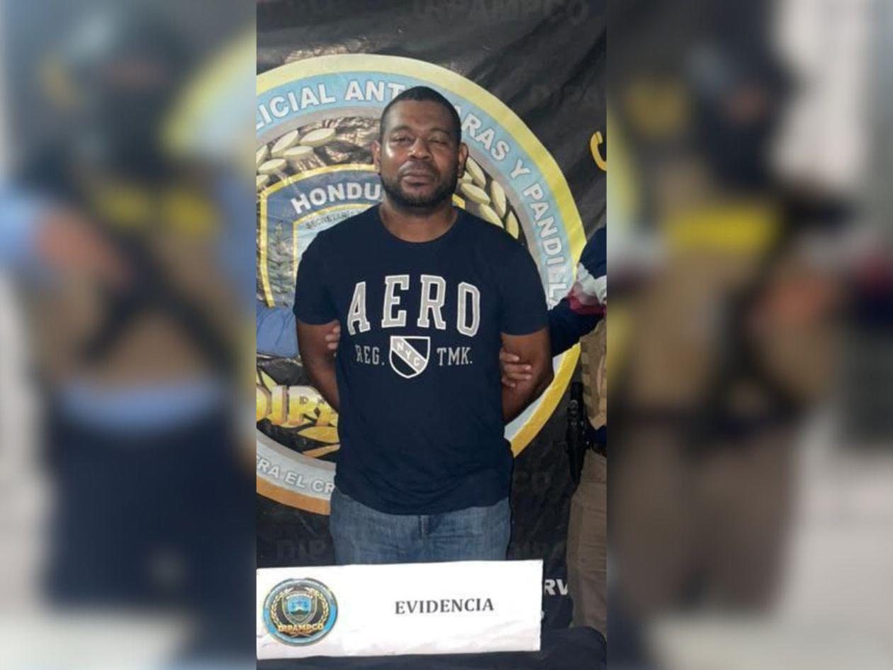 Capturan a el “Bombón Asesino” por presuntamente extorsionar a taxistas