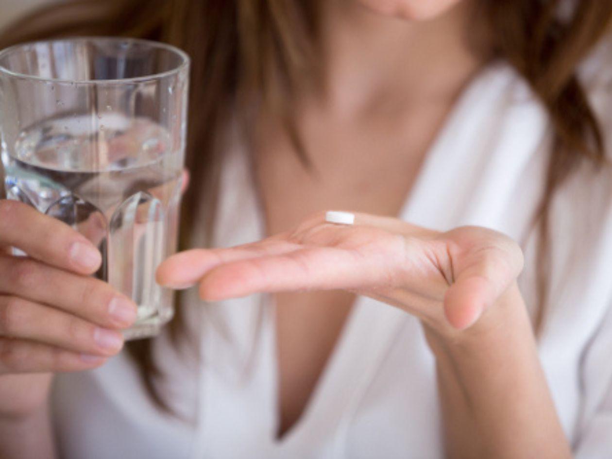 Trump vincula uso de paracetamol con autismo, sin pruebas científicas