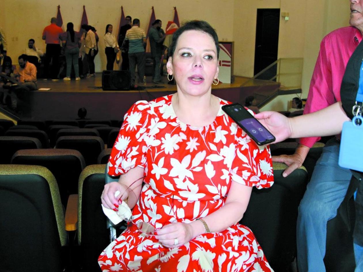 Beatriz Valle a Libre: Que nos agarren confesados si ustedes continúan en el poder