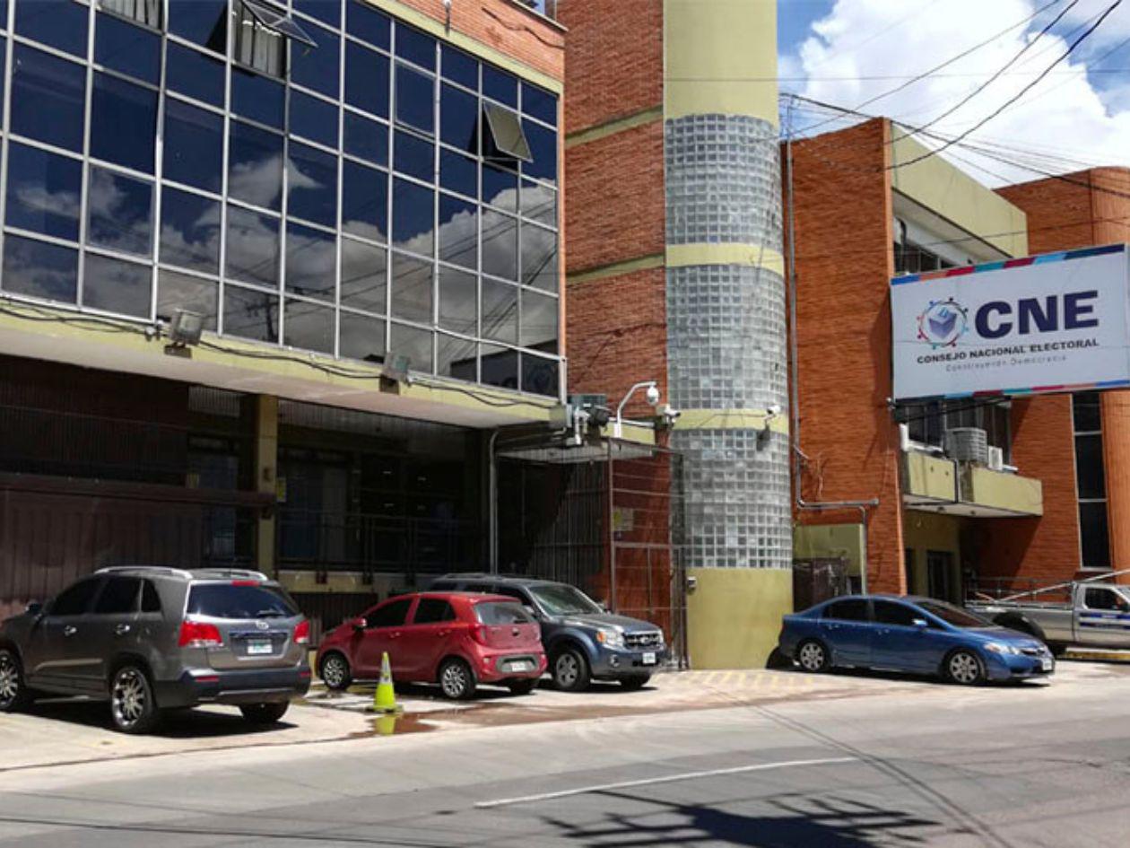 ¿El CNE declaró ganadores de las primarias a Nasralla, Cálix y Rixi? Falso