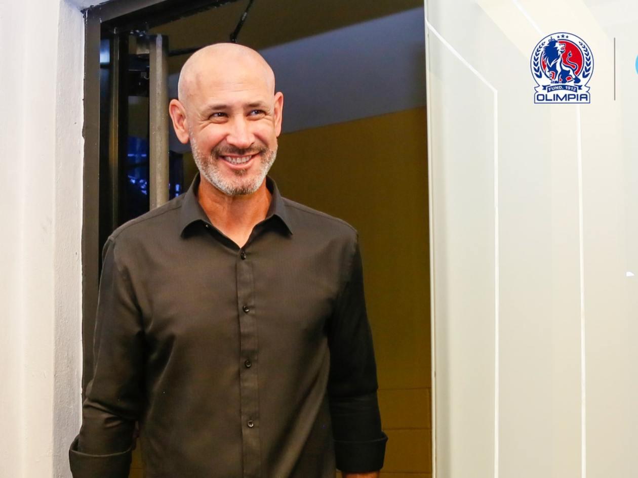 Eduardo Espinel lo confiesa: Por este motivo decidió quedarse en Olimpia