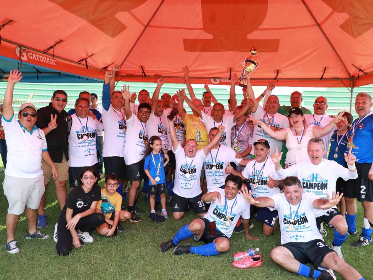 Colegio de Ingenieros Civiles de Honduras son bicampeones de Centroamericano