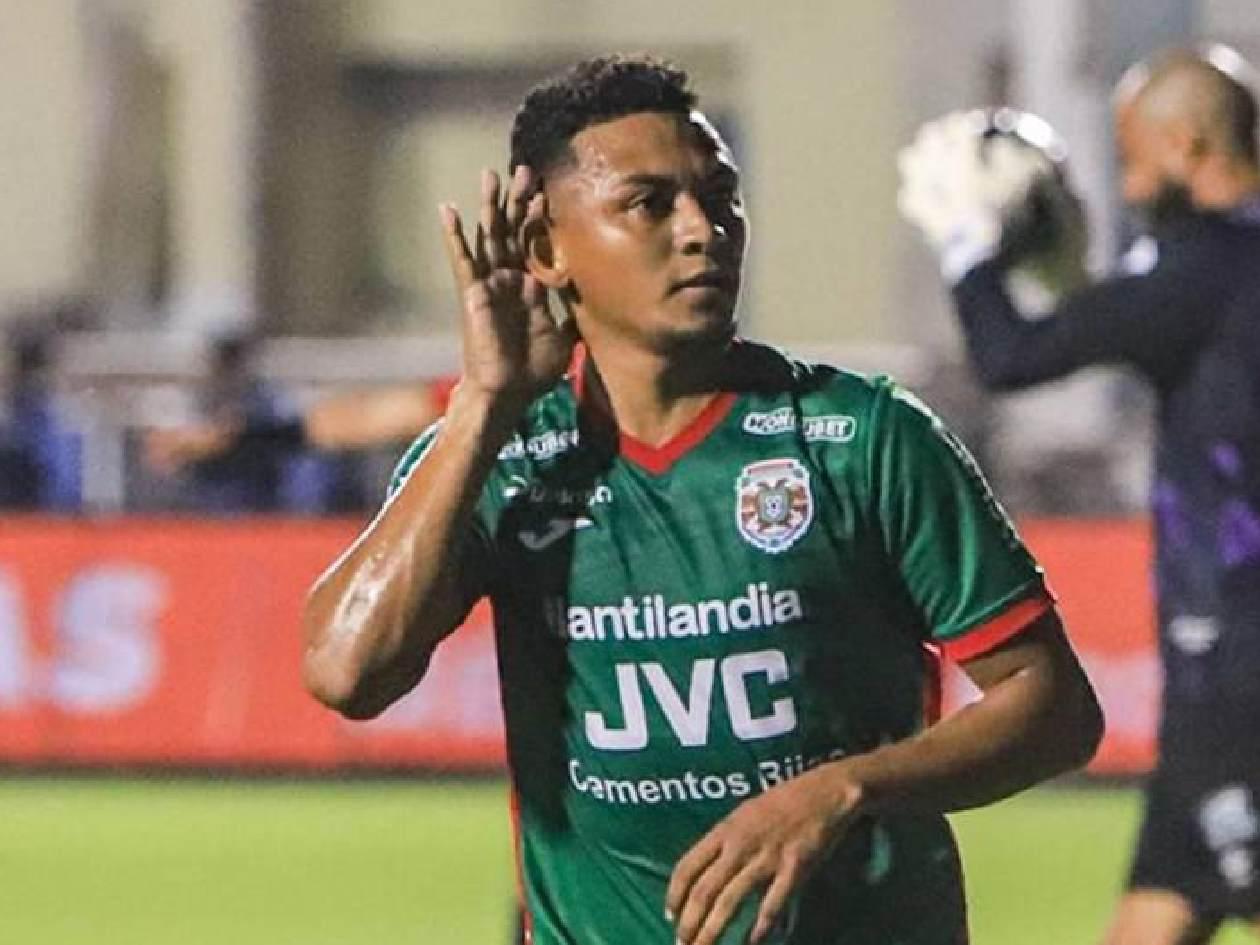 Alexy Vega responde sobre Selección de Honduras; ¿recuperó el pasaporte?