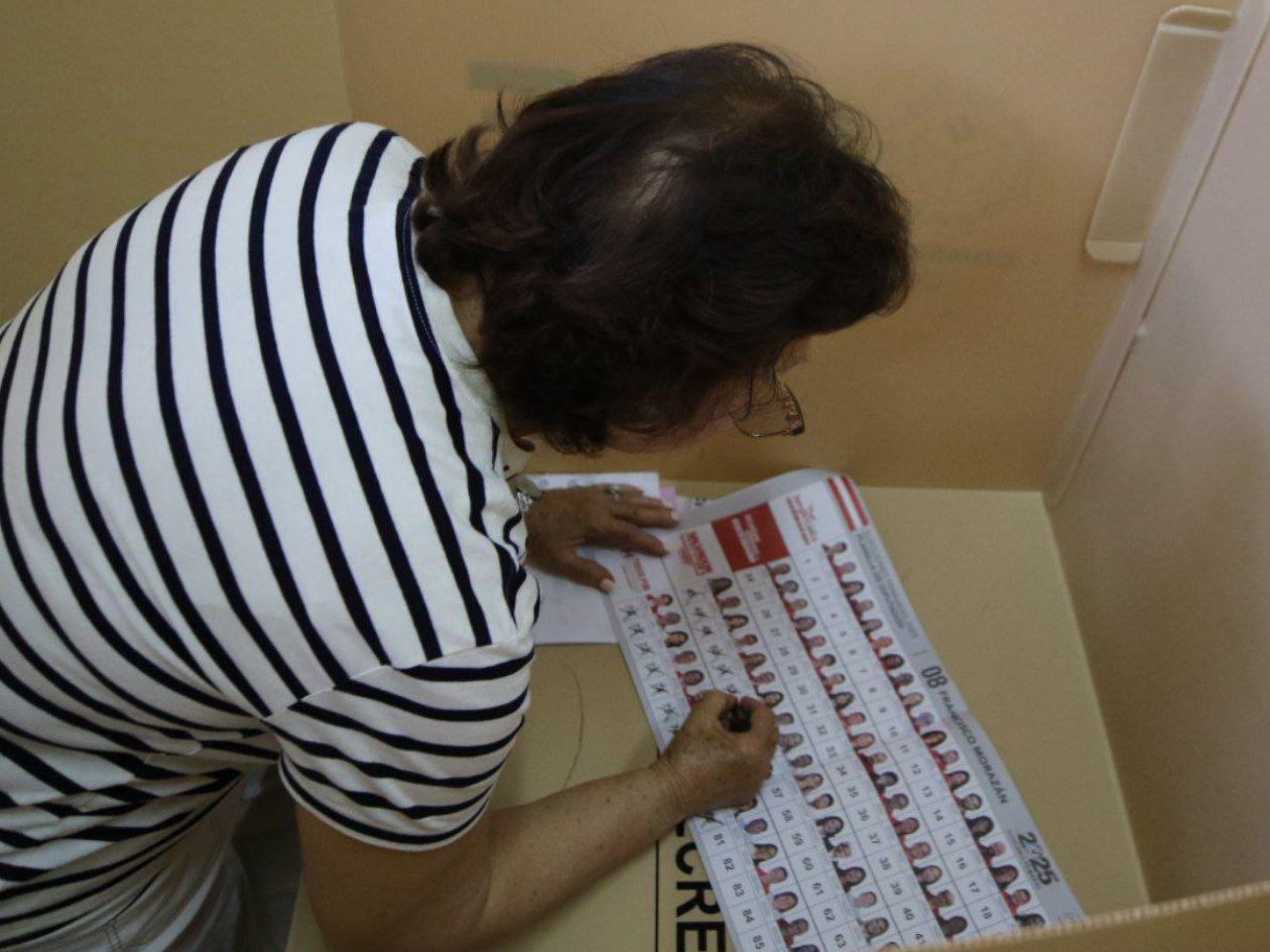 Vacíos informativos abren paso a la desinformación electoral en Honduras