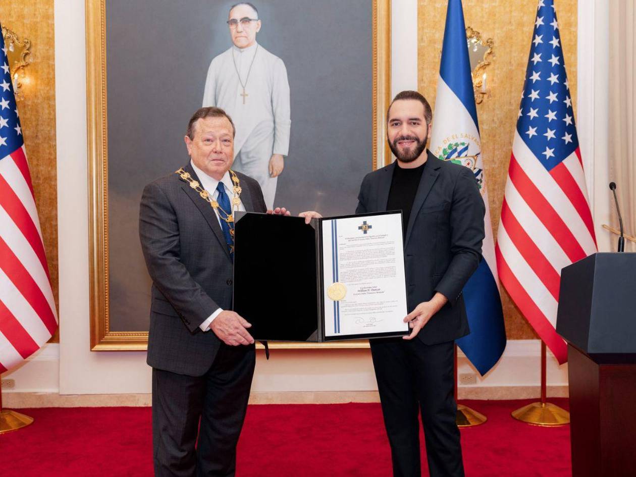 Embajador de EEUU en El Salvador concluye su misión