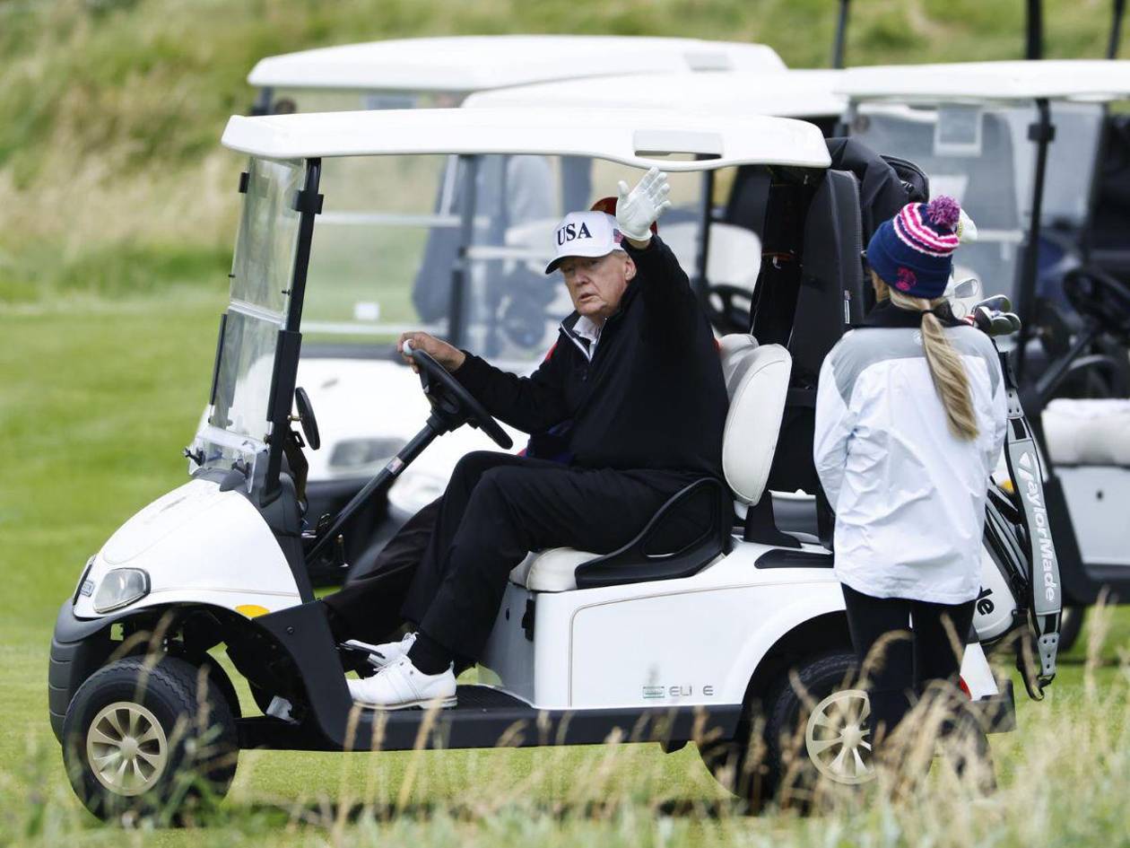 Trump da 12 días a Putin para llegar a una tregua con Ucrania