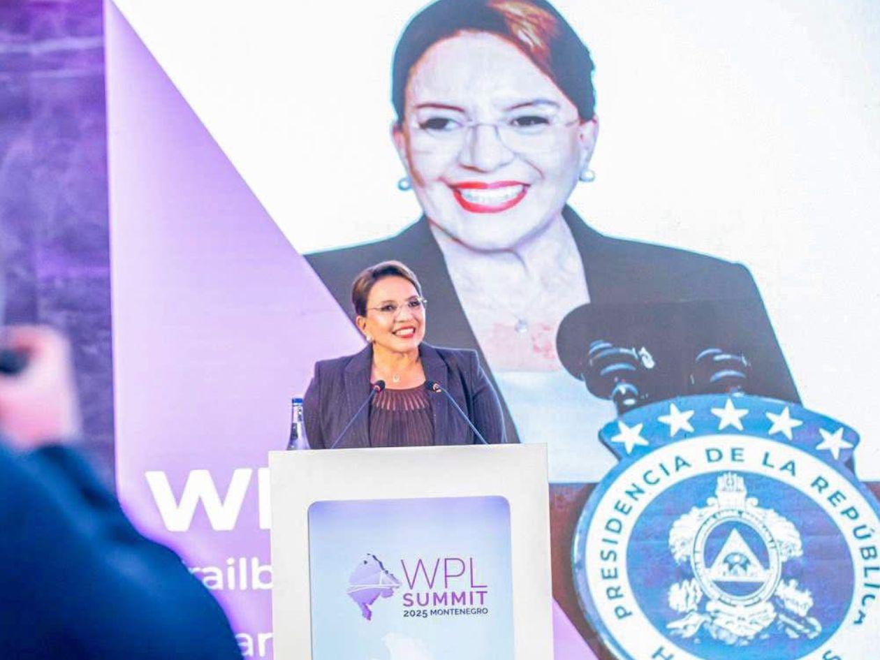 Xiomara Castro dedica premio Pioneras en Liderazgo Político Femenino a mujeres y al pueblo hondureño