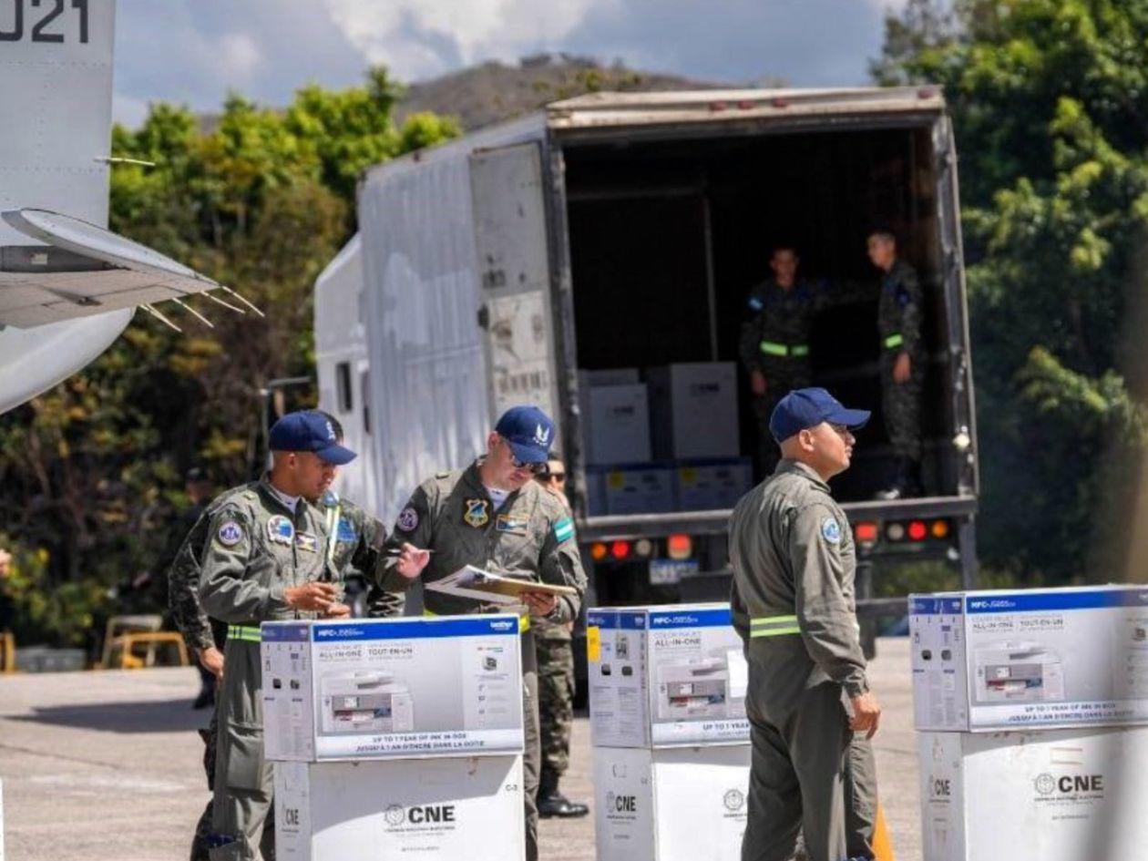 CNE se queda sin empresa para el transporte de material electoral